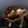 Handgemachte Wabi-Sabi Schale Jōmon no Utsuwa auf vier Füßen