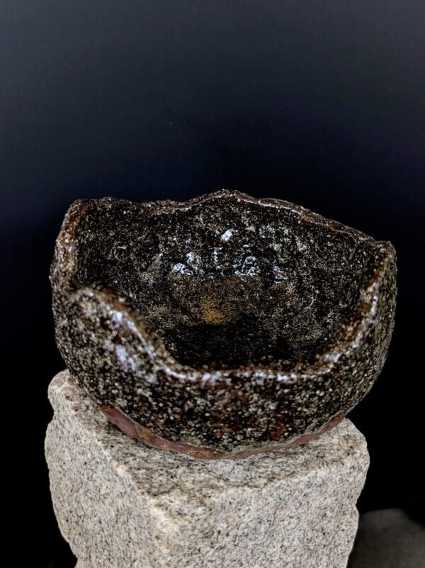 Handgemachte Wabi-Sabi Schale KOKE-SUNA aus Rheinsand-Glasur